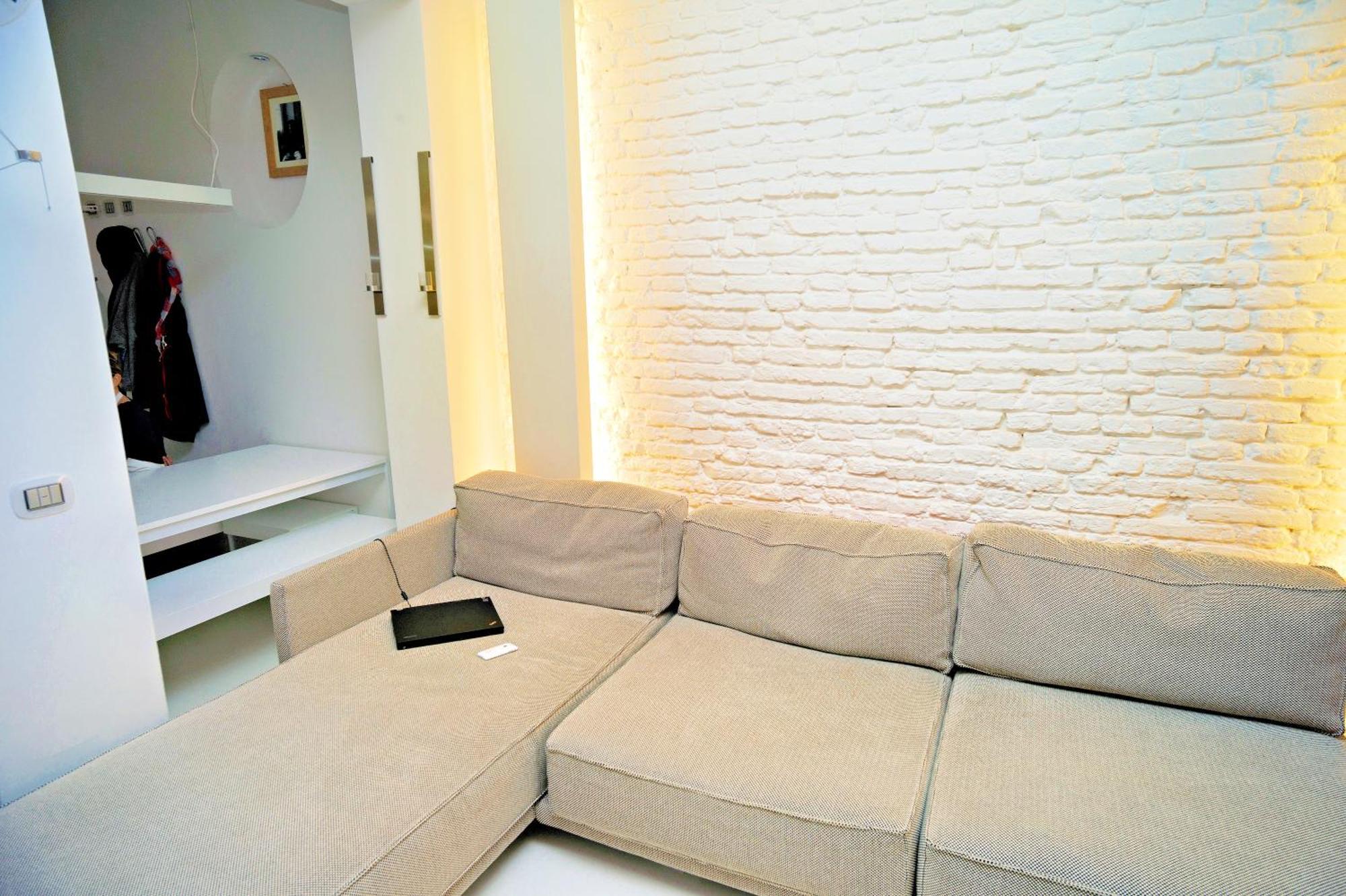 Elegant And Modern Loft In Medieval Bologna Bagian luar foto