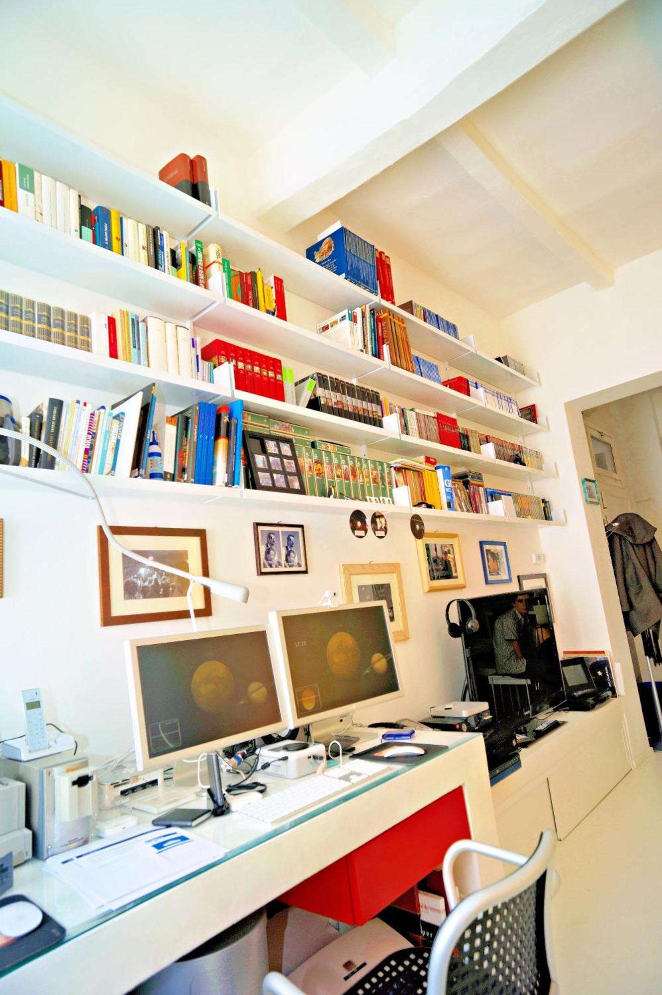 Elegant And Modern Loft In Medieval Bologna Bagian luar foto